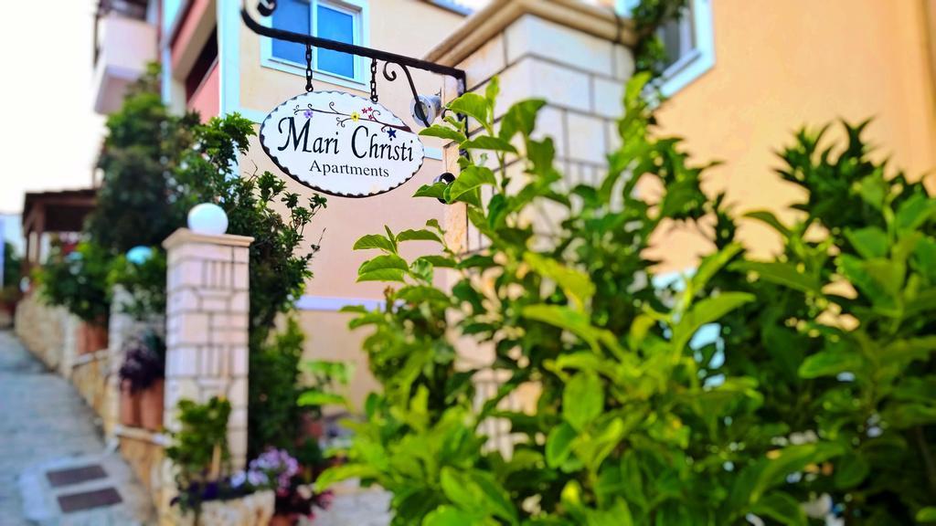Mari-Christi Apartments Poros  Exterior photo