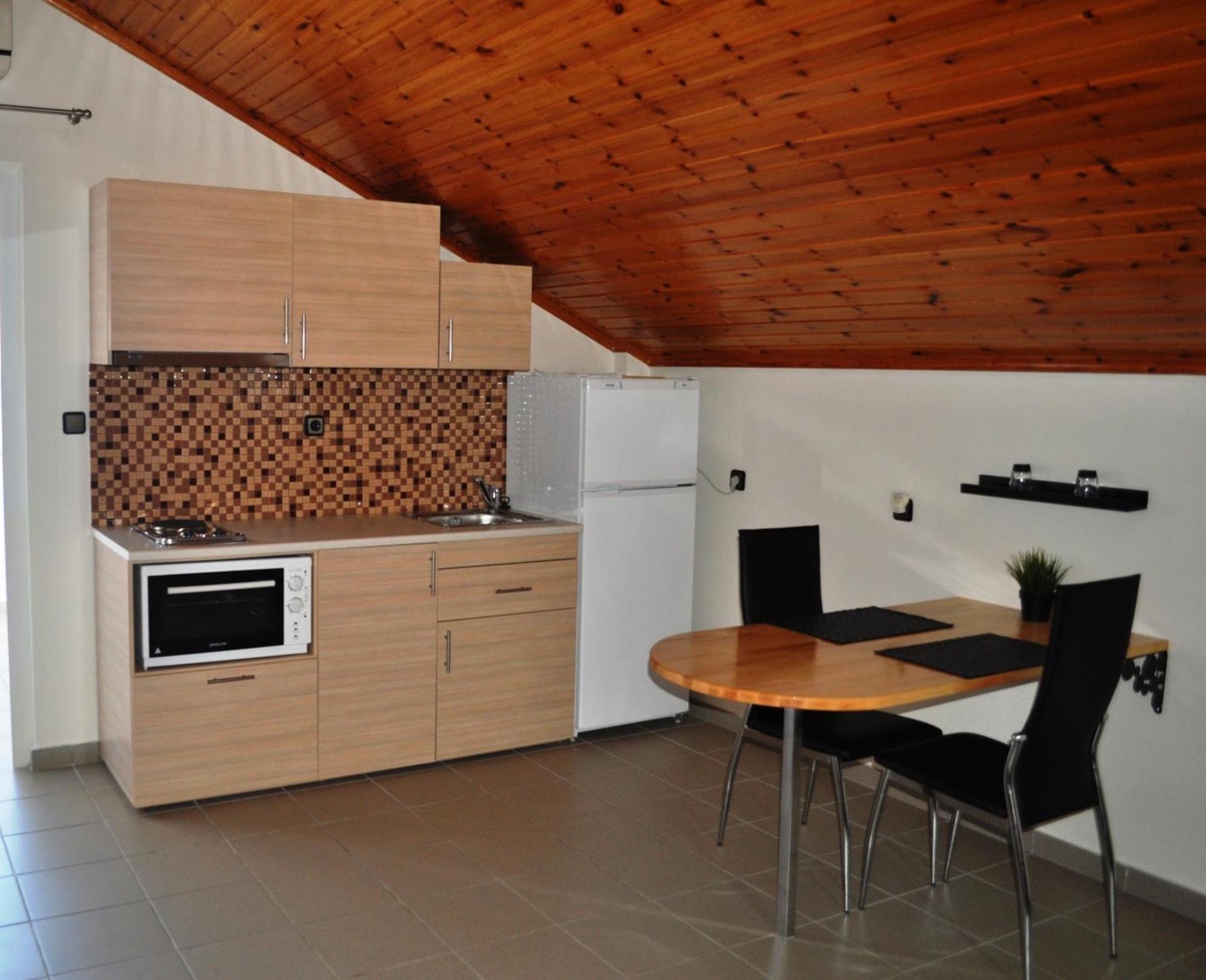 Mari-Christi Apartments Poros  Exterior photo