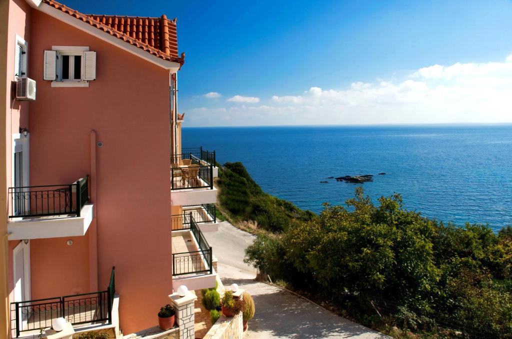 Mari-Christi Apartments Poros  Exterior photo